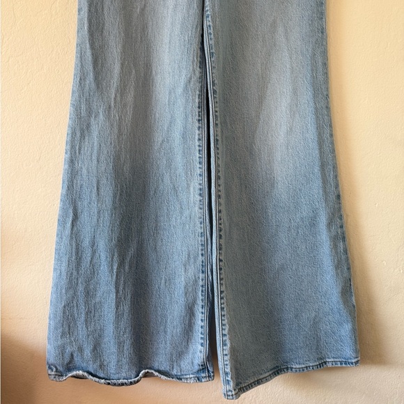 Levi's Premium Ribcage Bell Jeans Wide Leg Flare Size 30 - Picture 14 of 16